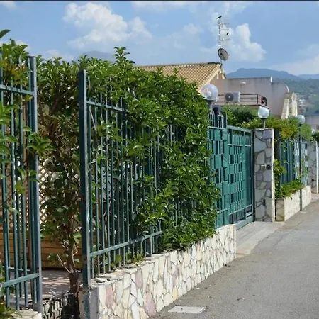 Maioliche Campofelice Di Roccella